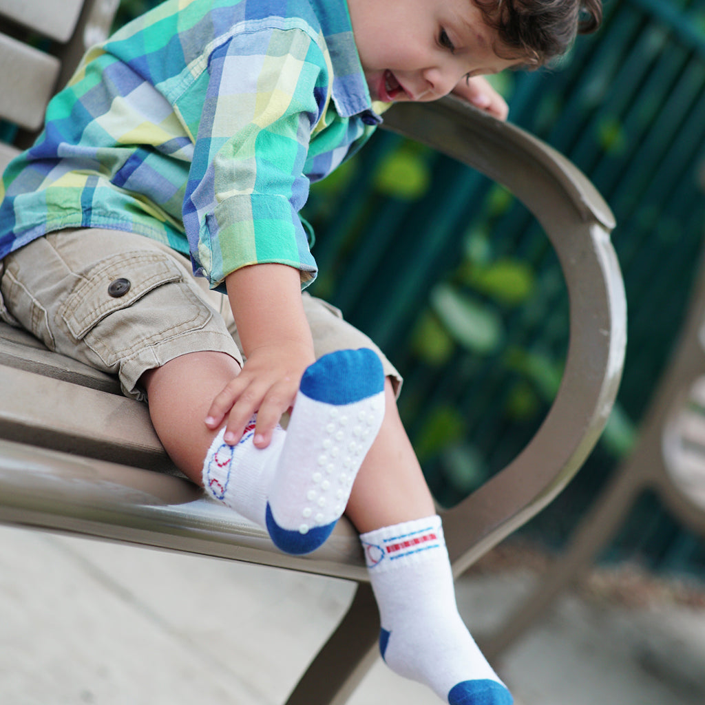 Boys Sports Quarter Socks - Non Skid - Assorted - Style: 4104